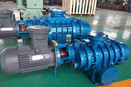 羅茨真(zhen)空泵車間一角